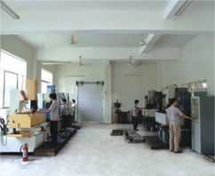 注塑機(jī)、吹瓶機(jī)與模具的完美融合——臺(tái)州市黃巖裕盛聚酯模具廠設(shè)備與日用品模具展示